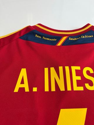 Camiseta adidas España 2012 Iniesta #6 talla M