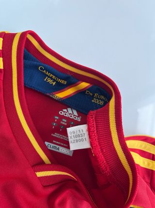 Camiseta adidas España 2012 Iniesta #6 talla M
