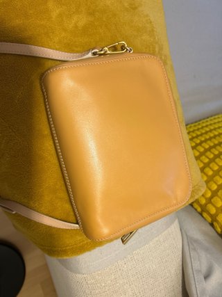 Bolso bandolera en beige