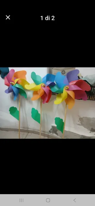 Girandole colorate per balconi e giardini