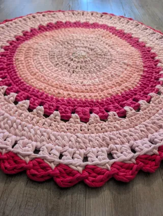 Alfombra artesanal de trapillo de algodon