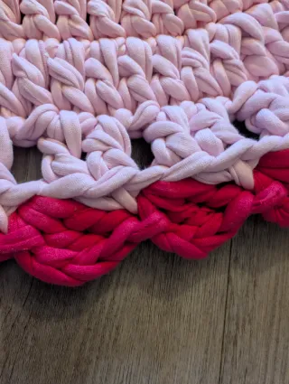 Alfombra artesanal de trapillo de algodon