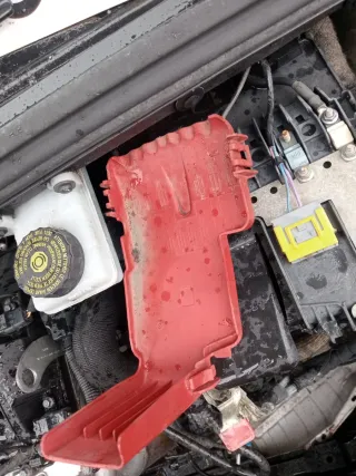 Piezas cubre batería Peugeot 308