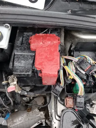 Piezas cubre batería Peugeot 308