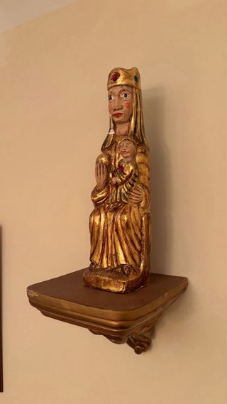 Estatua Virgen con niño dorada