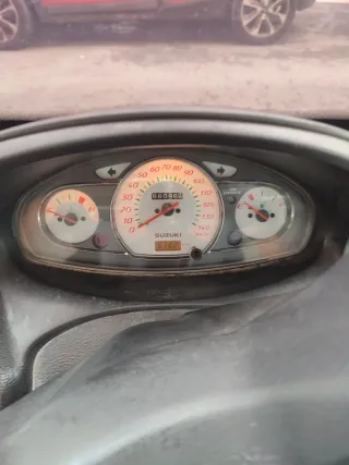 Suzuki Burgman 125cc Maxi-Scooter