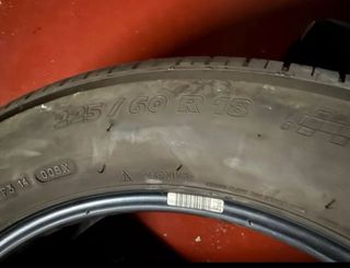 225 60 18 100H Michelin