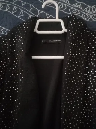 Chaqueta negra con lentejuelas Sfera