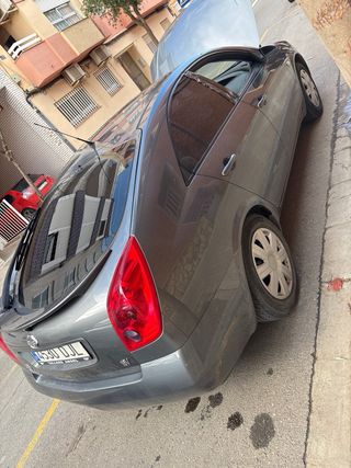 Nissan Primera 2005