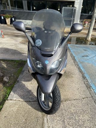 Scooter piaggio xevo 250