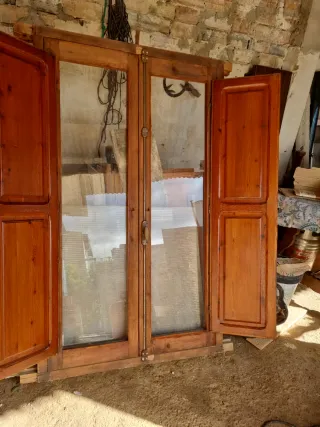 Puerta doble madera rústica antigua