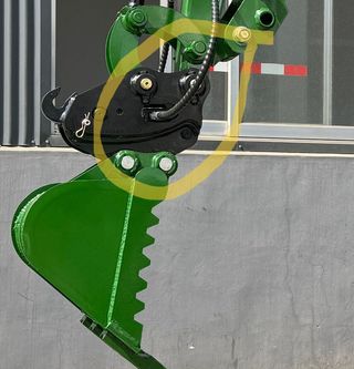 Mini excavadora NUEVA de 1.8 toneladas