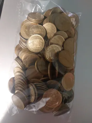 200 monedas de 1 pta. España de cobre 1975/82