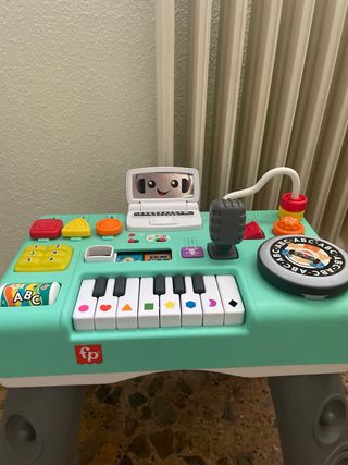 Piano Fisher Price poco uso