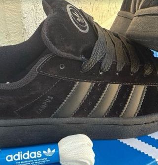 Zapatillas Adidas Negras modelo capus