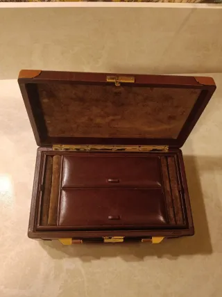 Joyero de piel vintage