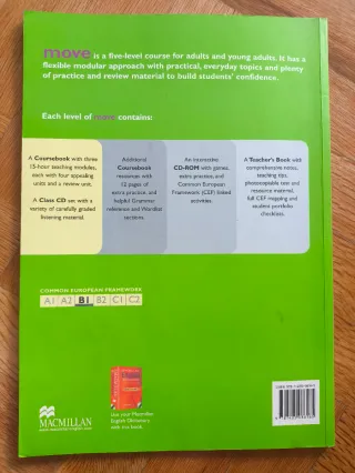 Libros de inglés MOVE: Elementary e Intermediate.