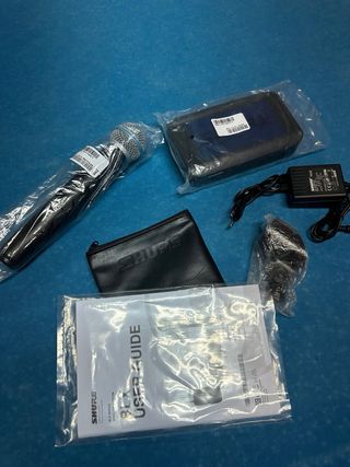 Shure BLX24/Beta 58A Micrófono Inalámbrico
