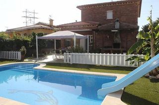 Chalet en venta en Berà Mar - El Francaset en Roda de Barà