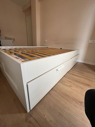 Estructura cama con tablas de somier