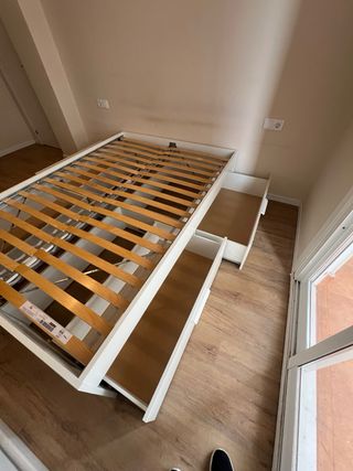 Estructura cama con tablas de somier