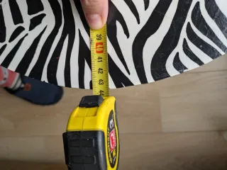 Mesa redonda pequeña estampado cebra