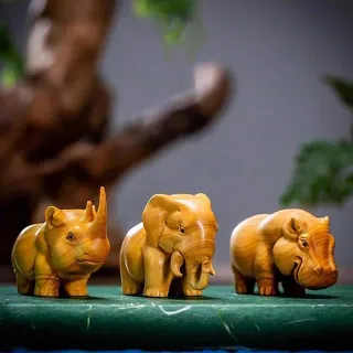 LOTE 5 FIGURAS DE MADERA