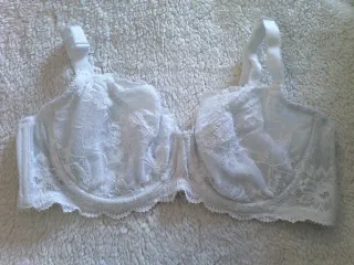 Soutien F&F 40D (105D) branco com renda