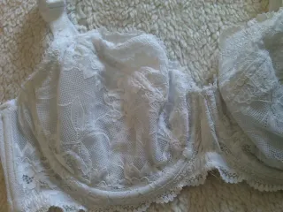 Soutien F&F 40D (105D) branco com renda