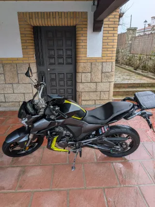 Zontes z2 125 con cajón desmontable