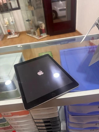 iPad 6ta Gen 32GB A1893 Plata