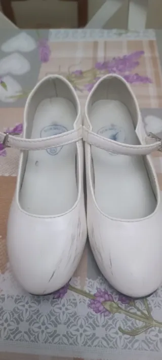 Zapatos de fallera/flamenca blancos talla 33