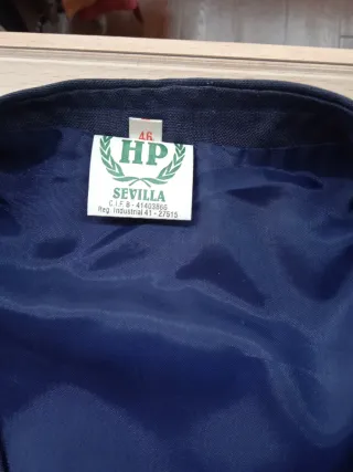 Chaqueta campera azul con botones