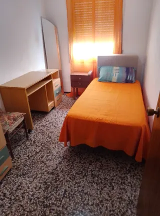 Alquilo habitación !