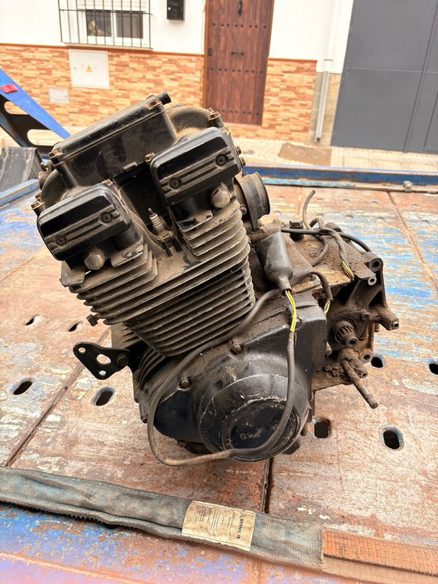Motor Suzuki GS 400cc