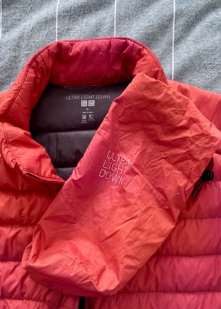 Plumas Uniqlo naranja, XL