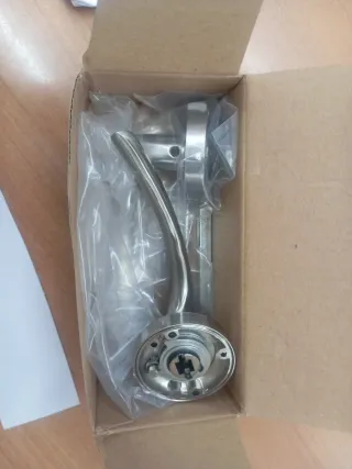 Juego de manillas para puerta