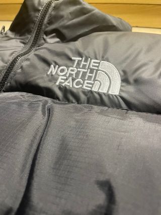 The North Face 700 Black Puffer Jacket – Size S