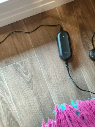 Roomba 642 con accesorios de repuesto