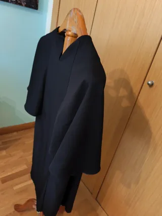 Vestido elegante negro T,M de Mango.Nuevo