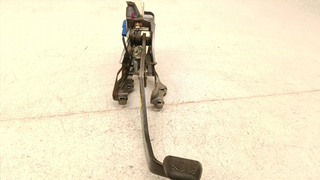 PEDAL FRENO TOYOTA AURIS (E18) 1AD 6LS