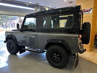 Land Rover Defender 90 Autobiography 67th An.