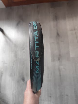 Pala de pádel Adidas Marta Ortega. Semi nueva