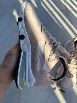 Nike Air Max 270 - 37.5