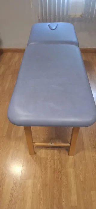 Camillas fisioterapia y masaje. Como nuevas.