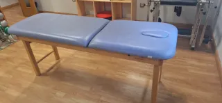 Camillas fisioterapia y masaje. Como nuevas.