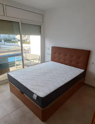 Canapés y colchones nuevos