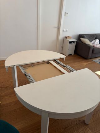 Mesa redonda IKEA blanca 4‑6 plazas (extensible)