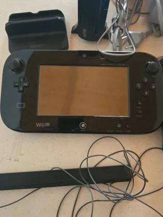 Pack Nintendo Wii U 32GB + mandos — completo