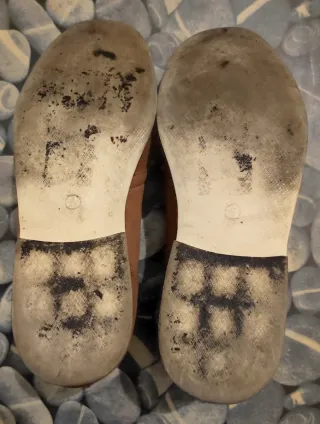 Botines de serraje hombre.